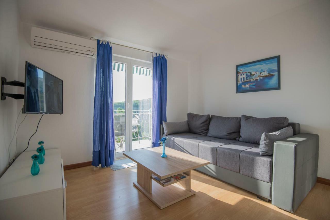 Katarina Apartmani Подстрана Екстериор снимка